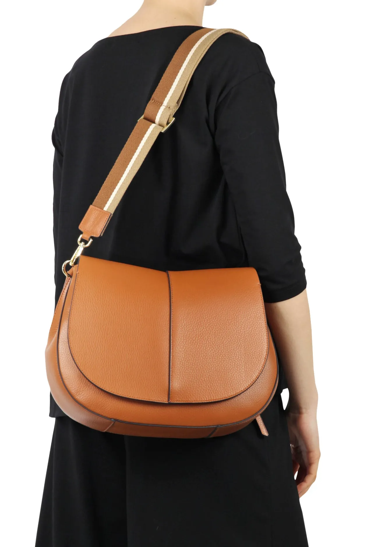 - Borsa media - 450117 - Caramello^Gianni Chiarini Online